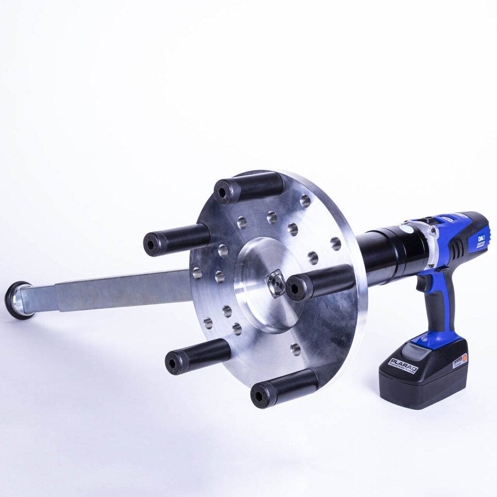 Battery nutrunner and bolting tools by Plarad torque & tension